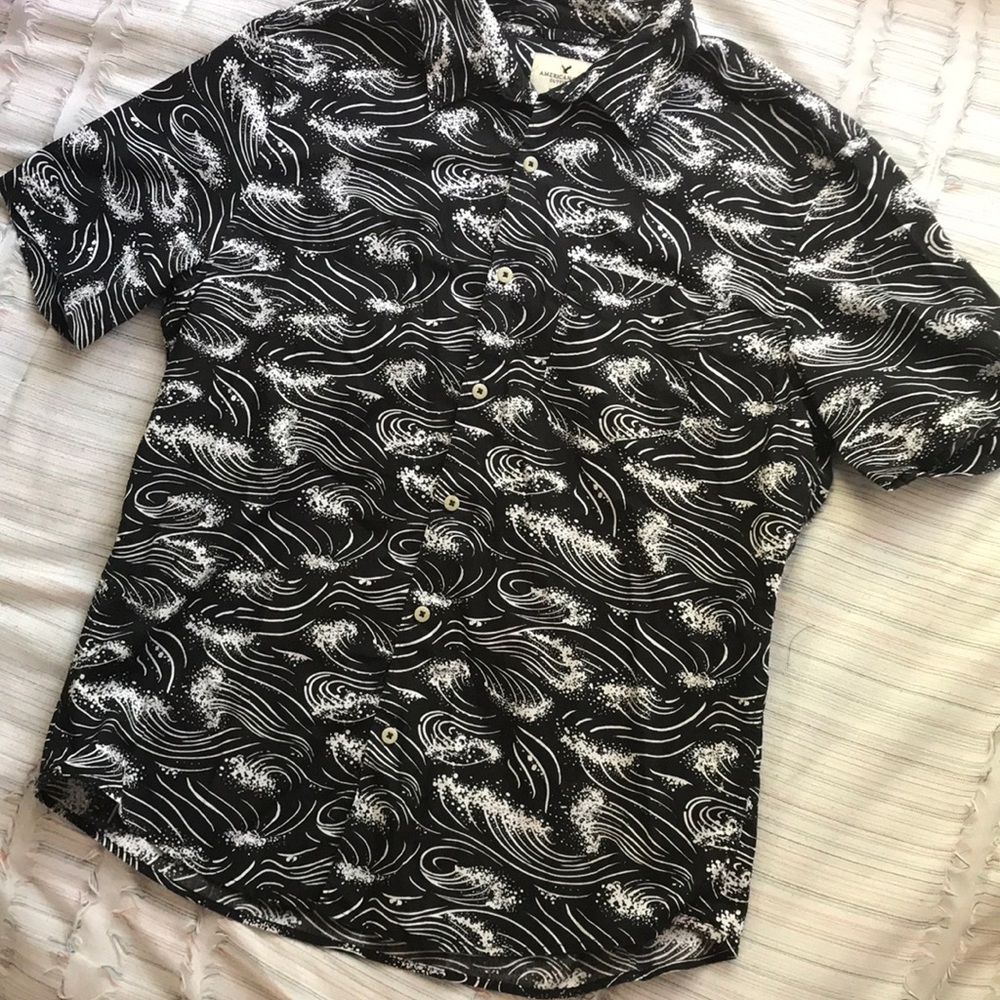 Patterned short sleeve button up
